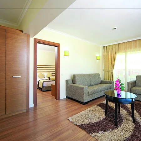 Ośrodek wypoczynkowy Akbulut & 4*