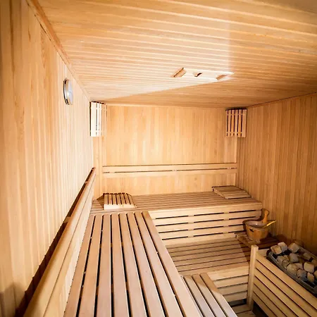 Akbulut & グゼルカミル