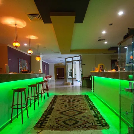 Akbulut & Semesteranläggning (resort) Guzelcamlı